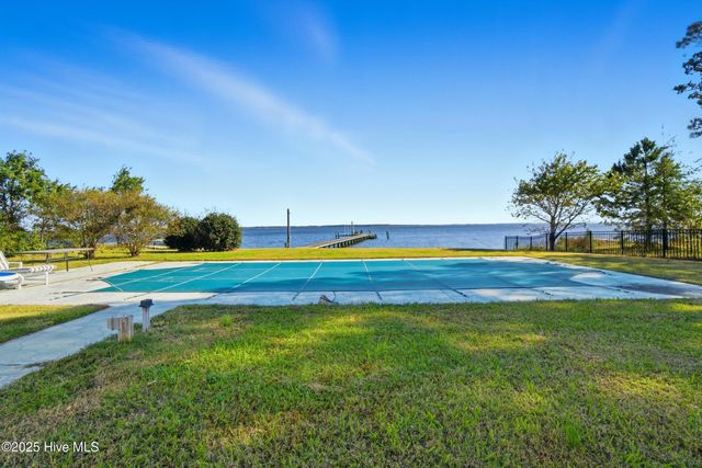 610 Small Drive, Elizabeth City, NC 27909