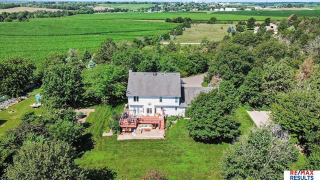 6777 Platteview Road, Papillion, NE 68133