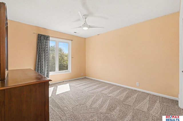 6777 Platteview Road, Papillion, NE 68133