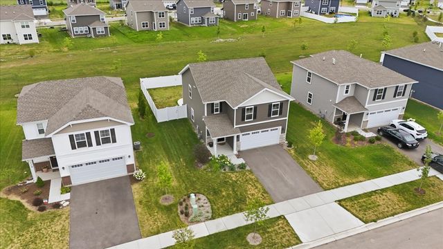 116 Fieldcrest Avenue, Hampshire, IL 60140