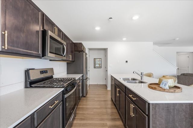 116 Fieldcrest Avenue, Hampshire, IL 60140