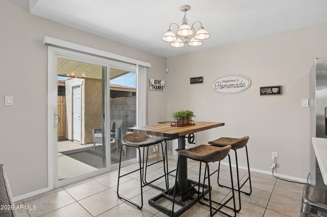 4848 W ROSE Lane, Glendale, AZ 85301
