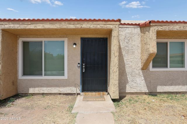 4848 W ROSE Lane, Glendale, AZ 85301