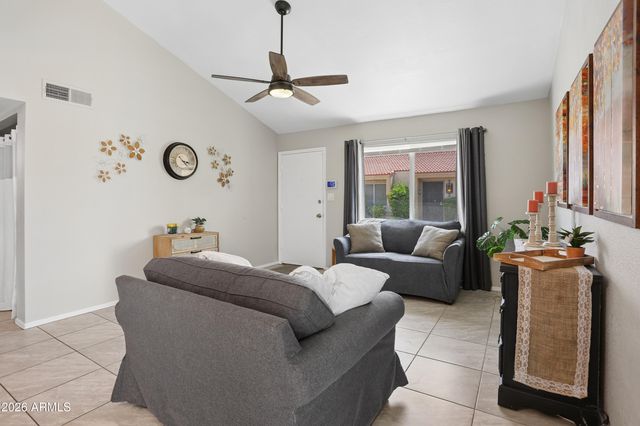 4848 W ROSE Lane, Glendale, AZ 85301