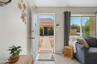 4848 W ROSE Lane, Glendale, AZ 85301