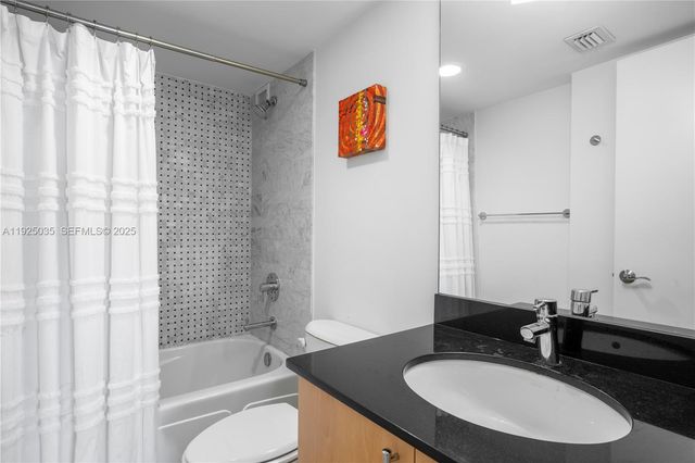 1925 Brickell Ave D2006, Miami, FL 33129