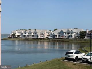 7411 YACHT CLUB DR #12402, Berlin, MD 21811