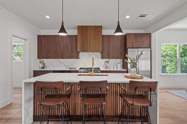 5304 Samuel Huston Ave A, Austin, TX 78721