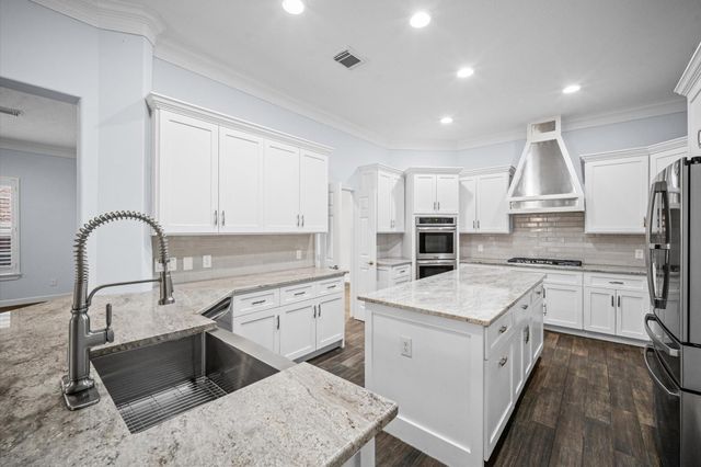 5510 Darschelle Drive, Houston, TX 77069