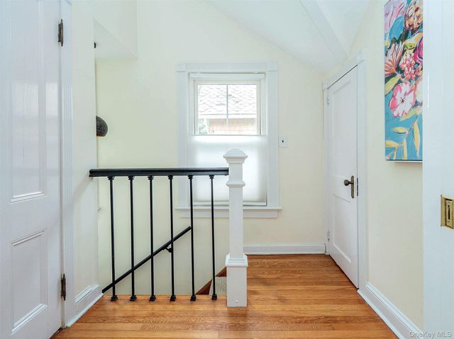 24 Maple Avenue, Sea Cliff, NY 11579