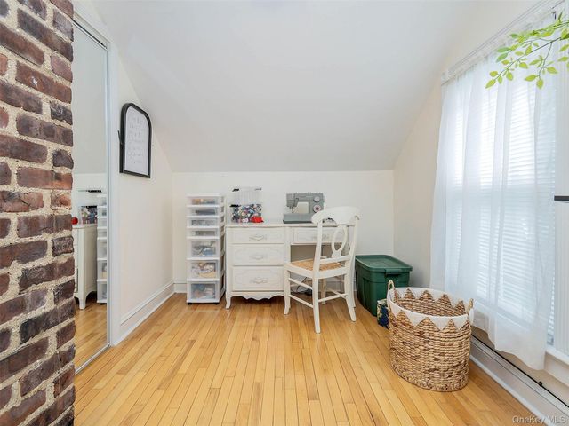 24 Maple Avenue, Sea Cliff, NY 11579