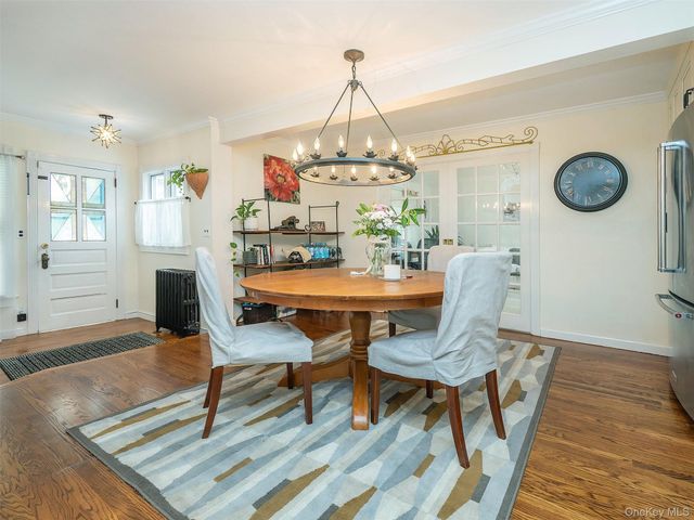 24 Maple Avenue, Sea Cliff, NY 11579