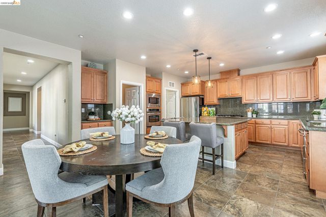 43 Sorrel Ct, Oakley, CA 94561