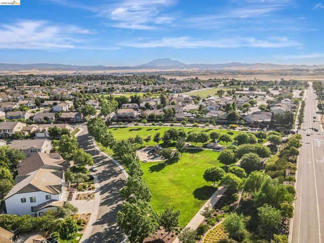 43 Sorrel Ct, Oakley, CA 94561