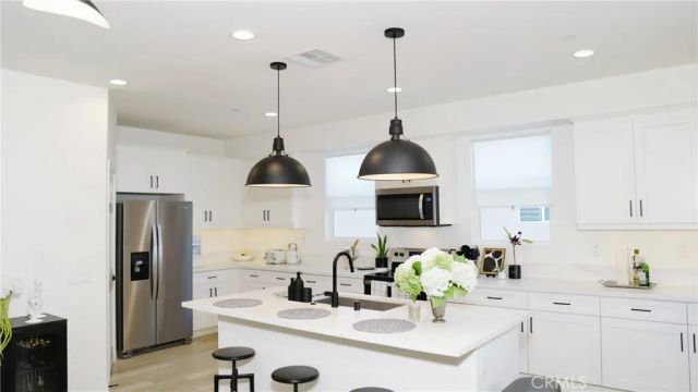 254 N Standard Avenue, Santa Ana, CA 92701