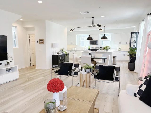 254 N Standard Avenue, Santa Ana, CA 92701