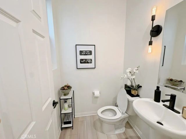 254 N Standard Avenue, Santa Ana, CA 92701