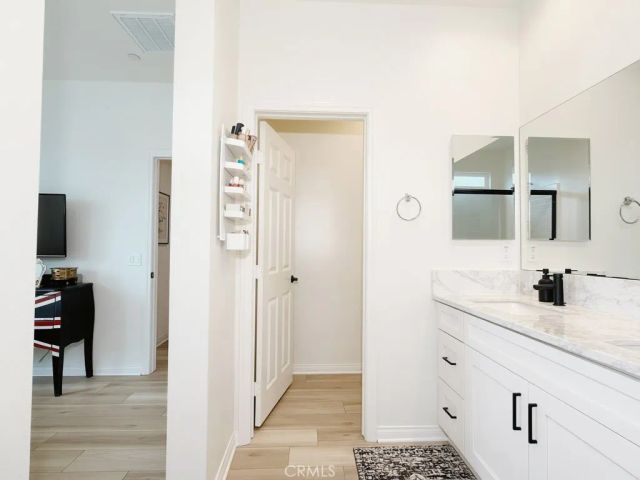 254 N Standard Avenue, Santa Ana, CA 92701
