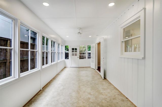 2009 South Boulevard, Houston, TX 77098