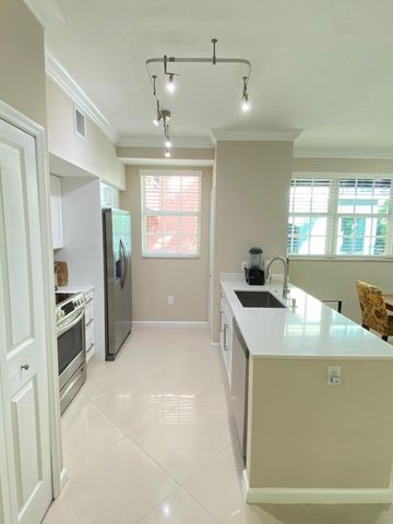 225 NE 1st Street 202, Delray Beach, FL 33444