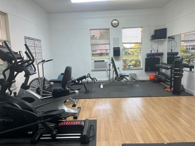 2871 Somerset Drive 414, Lauderdale Lakes, FL 33311