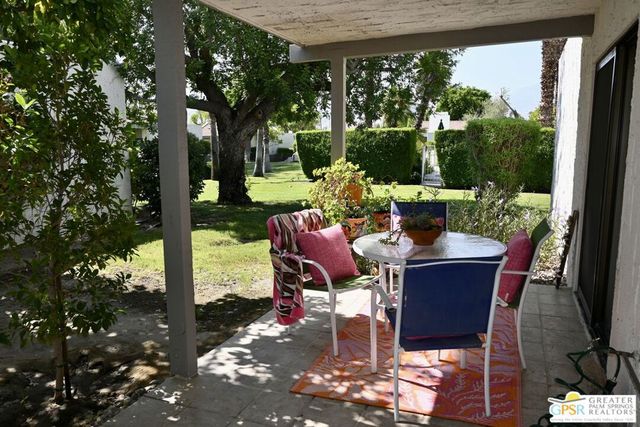 2117 Sunshine Way, Palm Springs, CA 92264