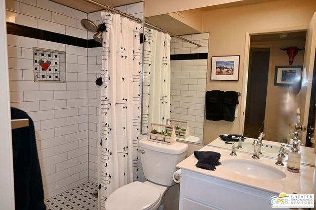 2117 Sunshine Way, Palm Springs, CA 92264