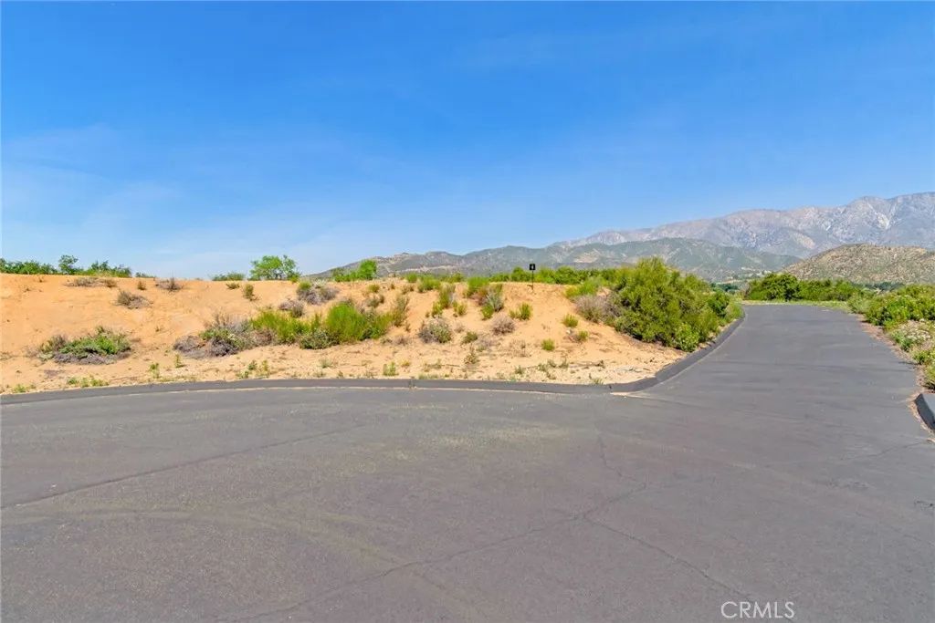 7055 Royal View, Yucaipa, CA 92399