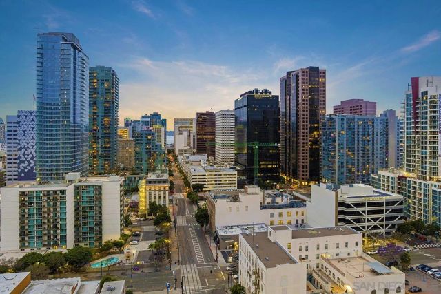 1080 Park Blvd 1802, San Diego, CA 92101
