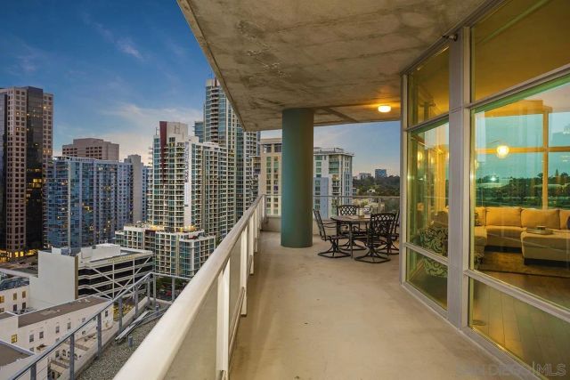 1080 Park Blvd 1802, San Diego, CA 92101