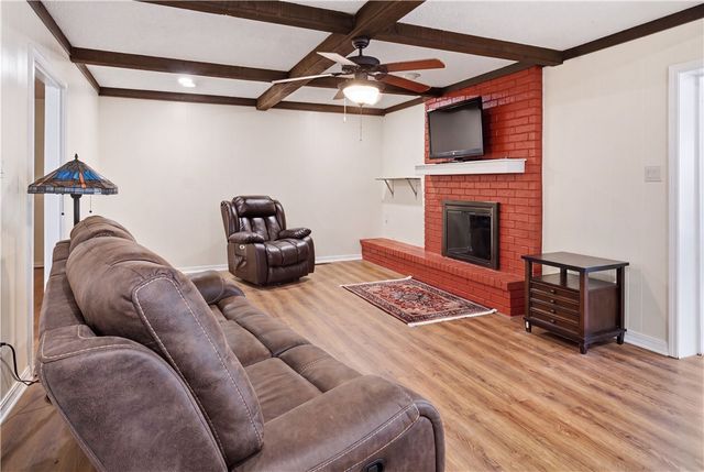 8217 Meadow Drive, Fort Smith, AR 72908