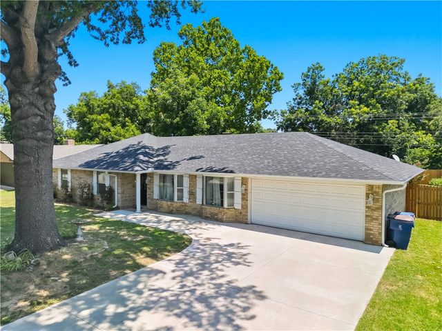 8217 Meadow Drive, Fort Smith, AR 72908