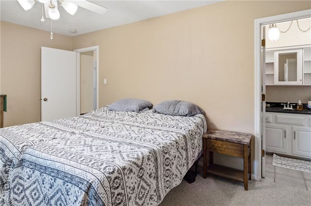 8217 Meadow Drive, Fort Smith, AR 72908