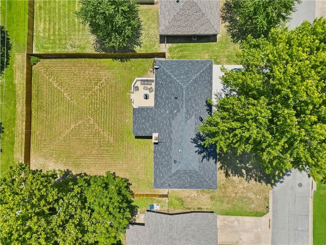 8217 Meadow Drive, Fort Smith, AR 72908