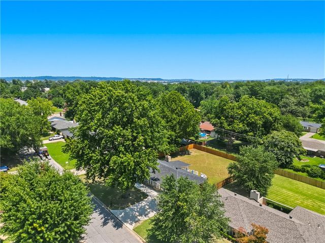 8217 Meadow Drive, Fort Smith, AR 72908