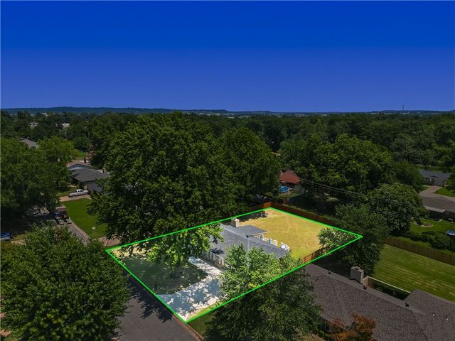8217 Meadow Drive, Fort Smith, AR 72908