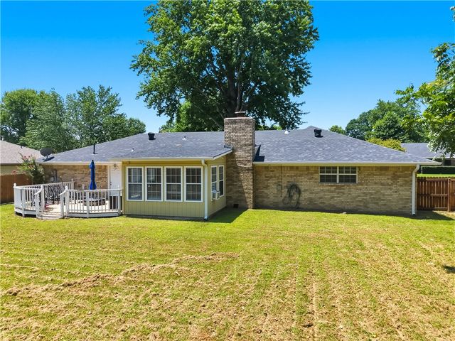 8217 Meadow Drive, Fort Smith, AR 72908