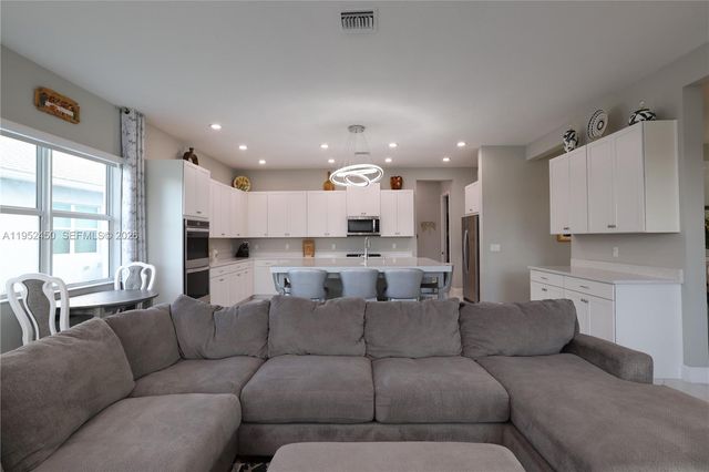 5669 Liberty Ln, Westlake, FL 33470