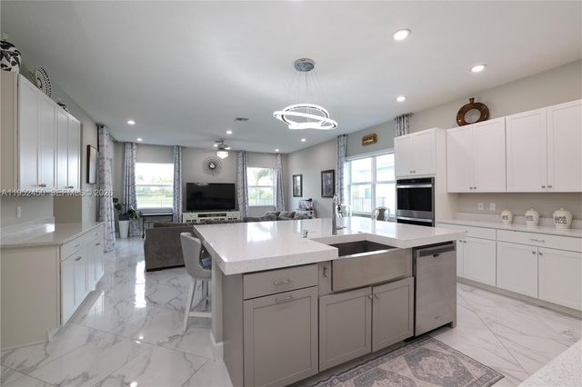 5669 Liberty Ln, Westlake, FL 33470