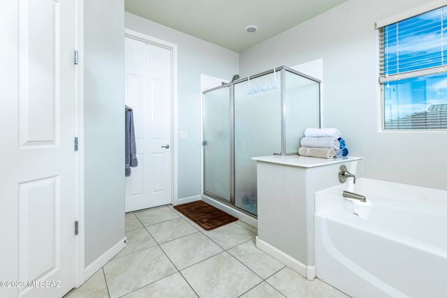 8479 N Gaetano Loop, Tucson, AZ 85742