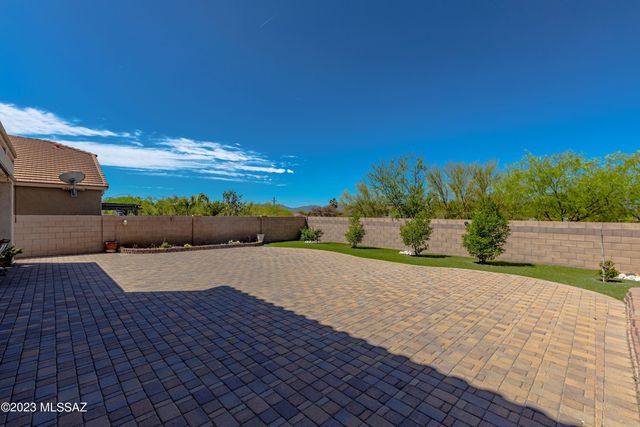 8479 N Gaetano Loop, Tucson, AZ 85742