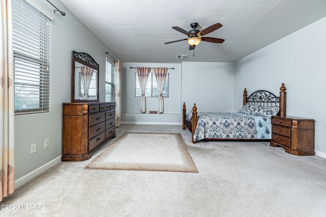 8479 N Gaetano Loop, Tucson, AZ 85742