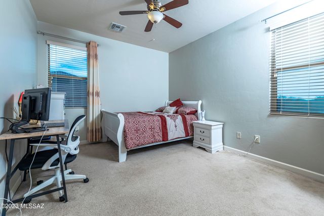 8479 N Gaetano Loop, Tucson, AZ 85742