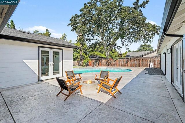 1837 Andrews Dr, Concord, CA 94521