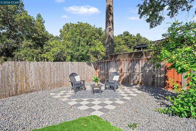1837 Andrews Dr, Concord, CA 94521