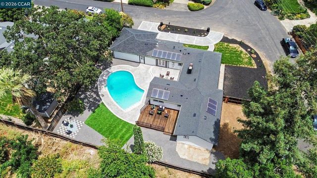 1837 Andrews Dr, Concord, CA 94521