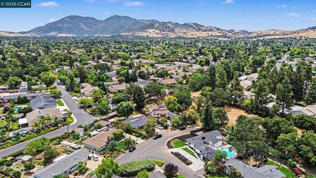 1837 Andrews Dr, Concord, CA 94521