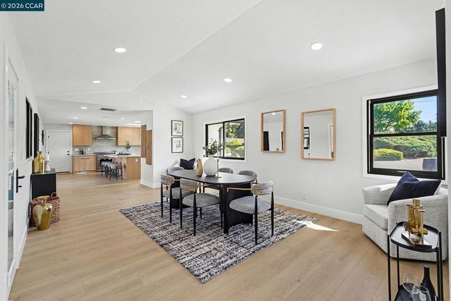1837 Andrews Dr, Concord, CA 94521