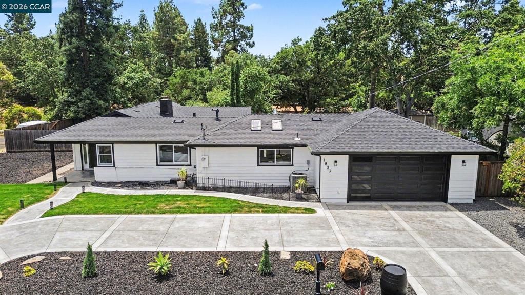 1837 Andrews Dr, Concord, CA 94521