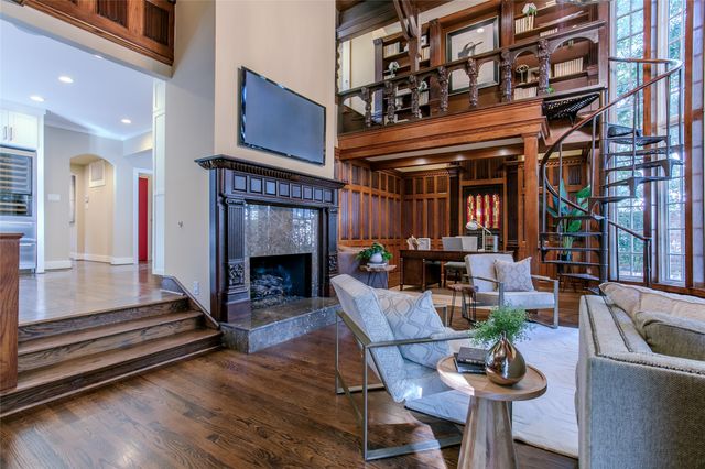 2916 Sale Street, Dallas, TX 75219